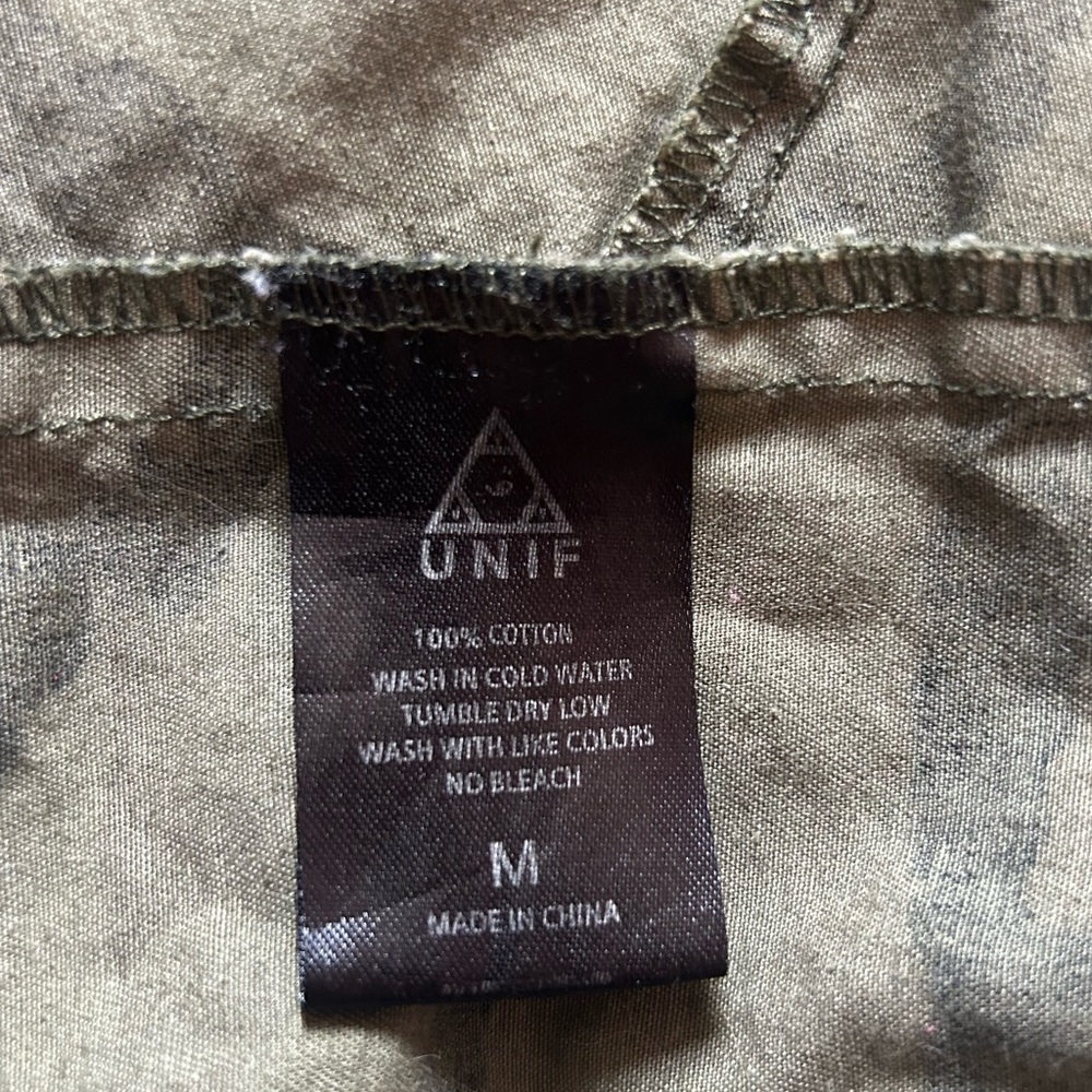 UNIF cropped camo why are we yelling tiger jacket size medium - Picture 4 of 5